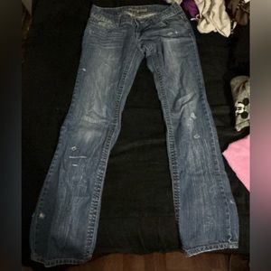 Low waisted American Eagle Vintage Jeans